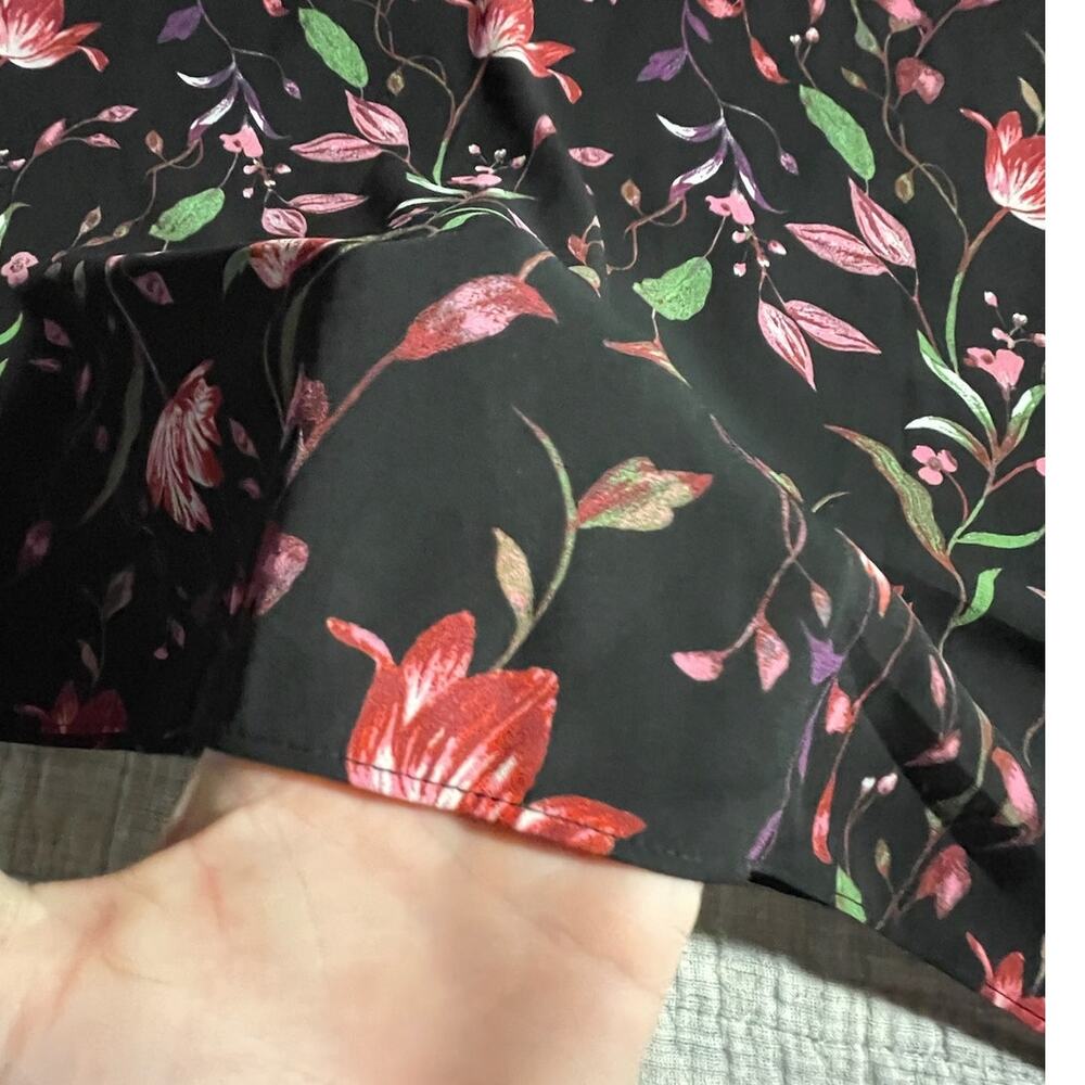 Fever Women’s Blouse -L- Black Floral Flutter Sleeves -Cottagecore Romantic-EUC - Picture 8 of 11